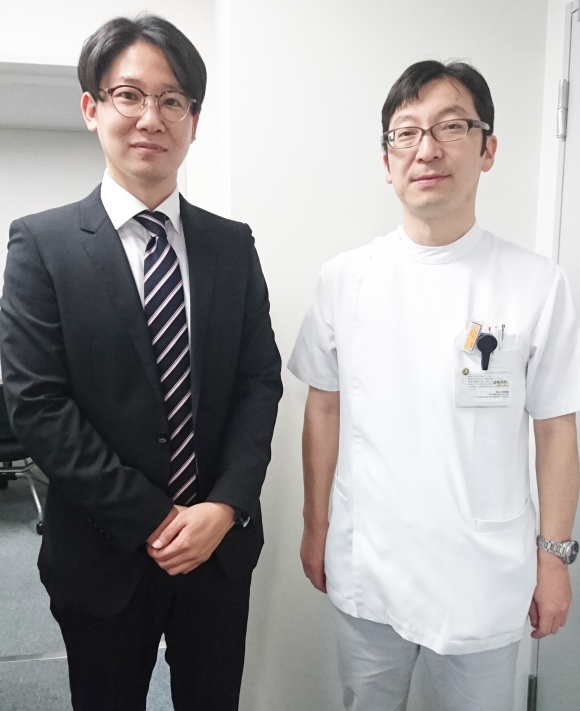 武田先生(左)と川野医局長