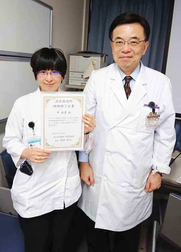 平先生(左)と岡田教授